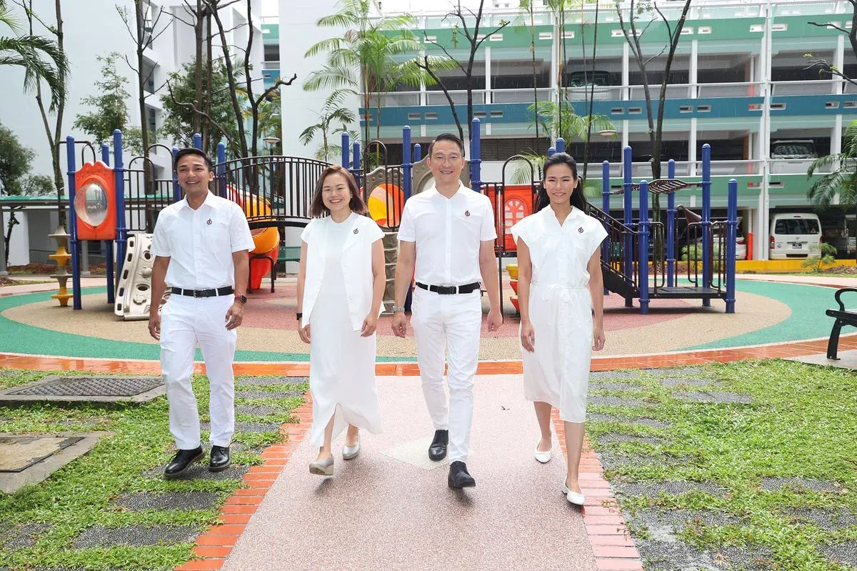 人民行动党出征盛港集选区的团队成员：艾乐米（左起）、黎曦怡、蓝彬明与王诗佳。（新明日报）