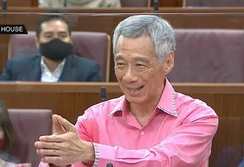 李总理首先指出，每一代新加坡领导人都有自己的领导风格，政策上的重点也大不同。（视频截图）