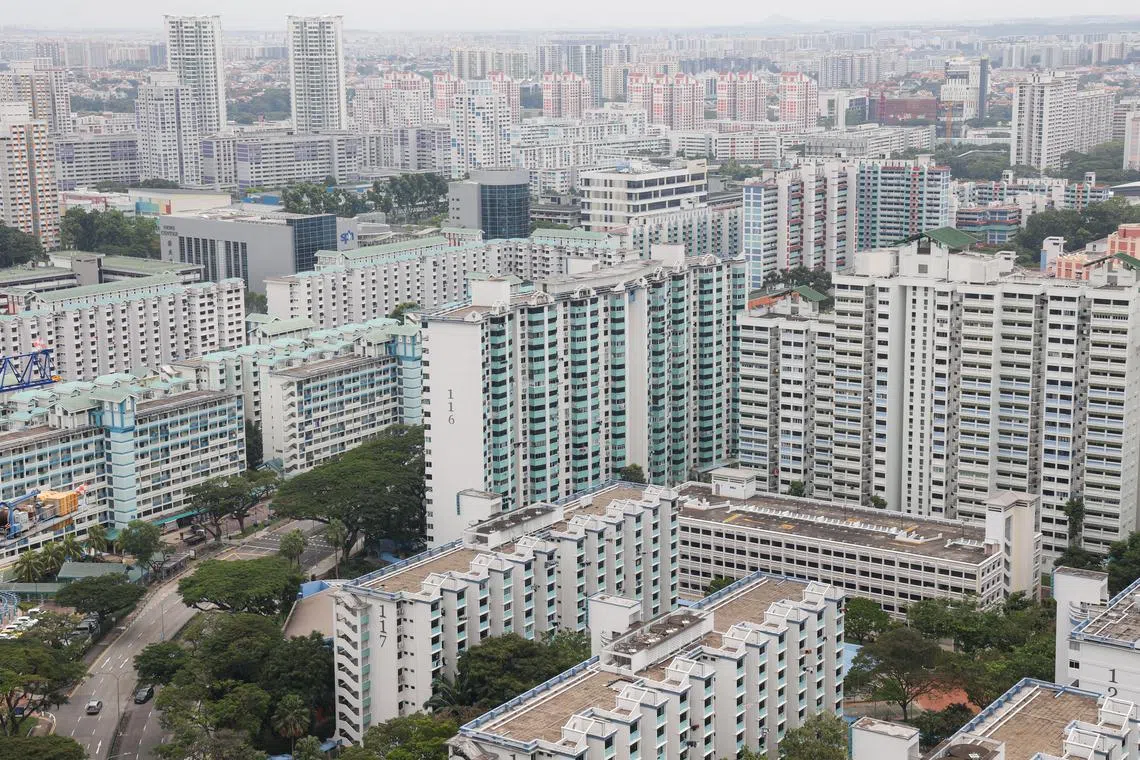 政府在2023年财政预算案宣布调高购屋津贴，但是否引起推高转售组屋售价的反效果引起热议。（联合早报）