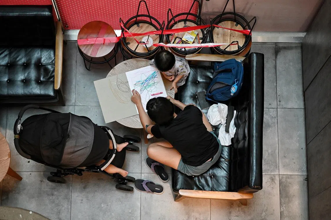 许多新加坡华人给孩子取名时，已不再遵循传统。（海峡时报示意图）