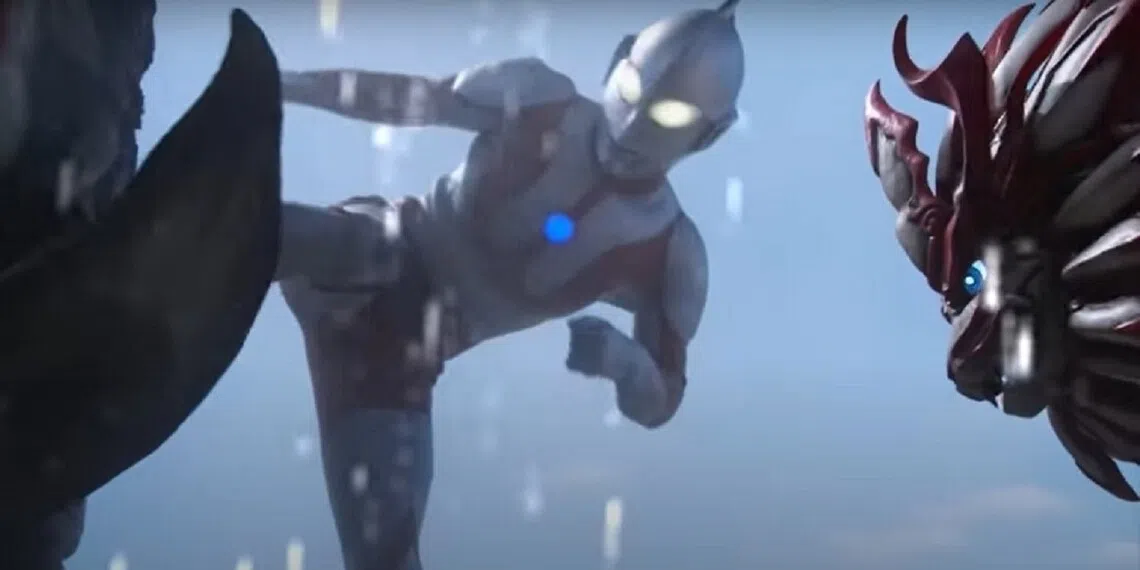 咸蛋超人与鱼尾狮合体打怪。（视频截图）