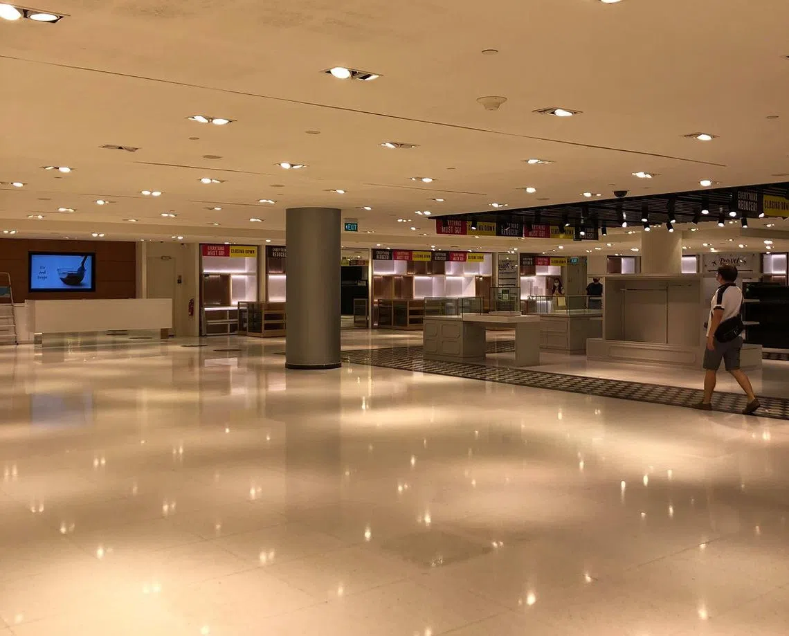 最后的罗敏申。162年辉煌历史化为一室空荡荡……（卢丽珊摄）