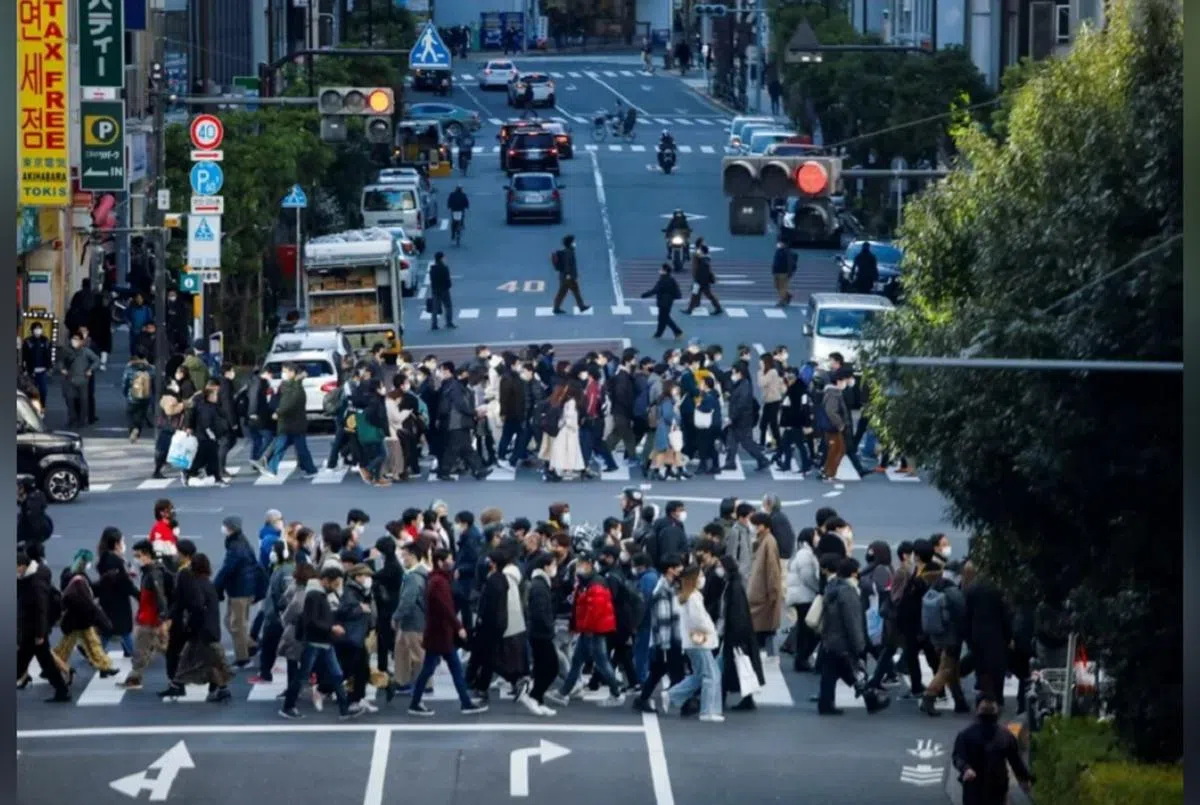 日本政府从2017年开始大力推动“人生100年时代”的目标，但响应的人寥寥可数。（路透社）