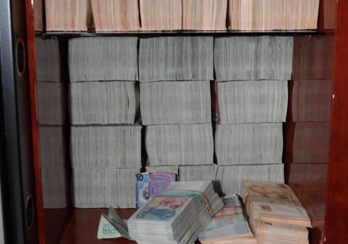 警方昨日（16日）宣布破获一起总额10亿新元的洗黑钱案。（新加坡警察部队提供）