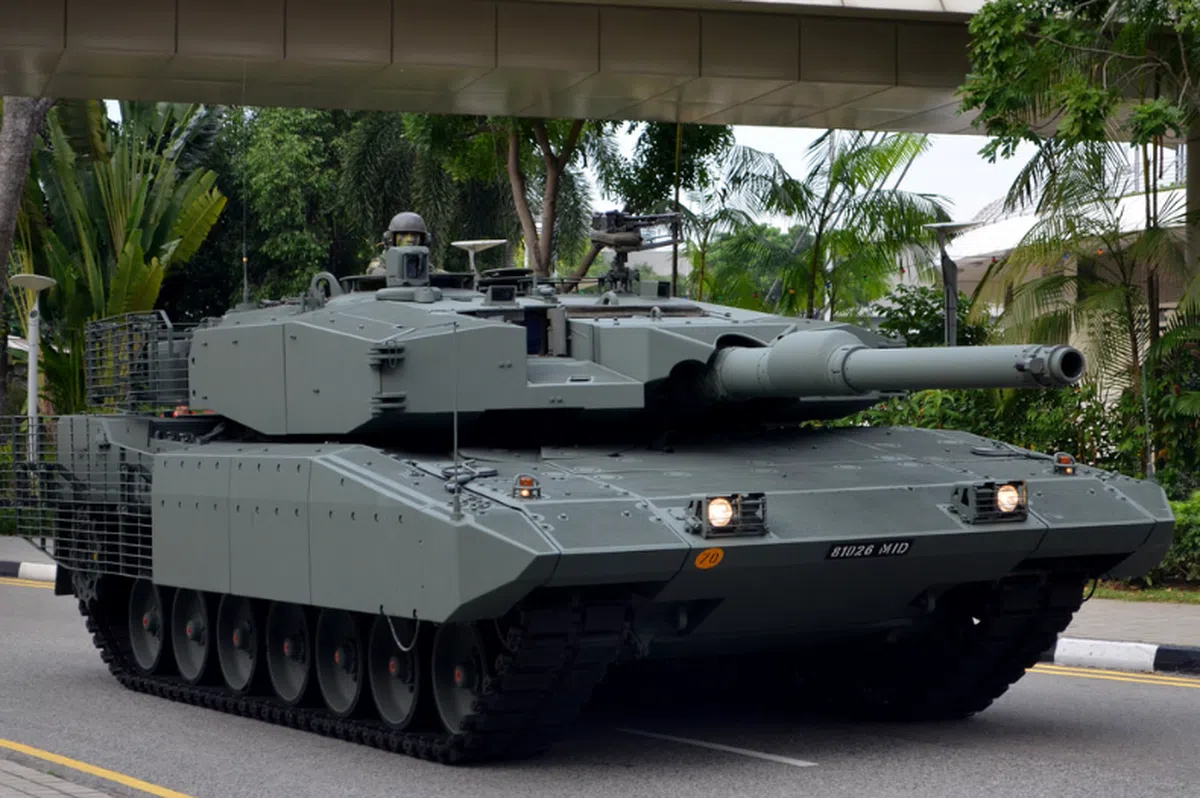  豹型2SG主战坦克。（NDPeeps面簿） 