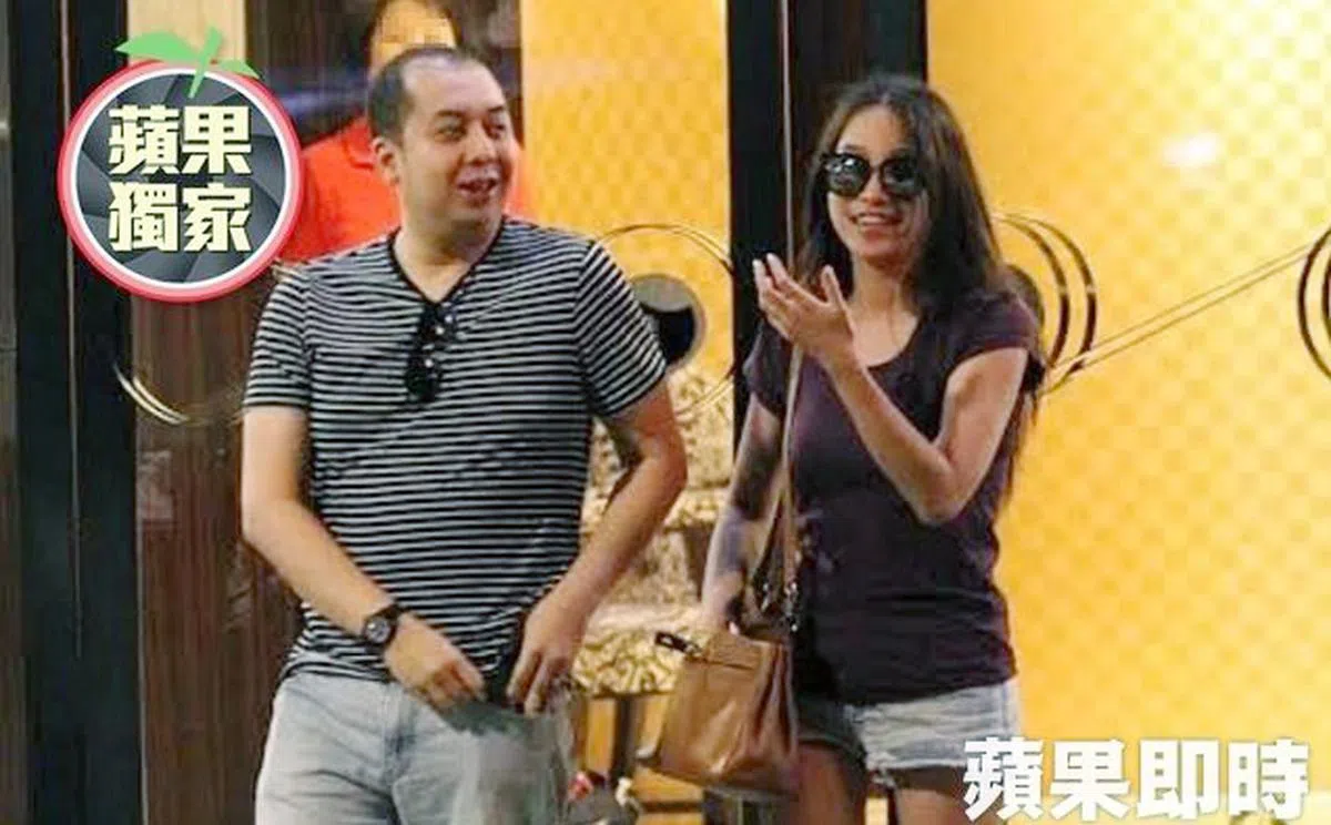  两人互动亲昵。（苹果日报） 