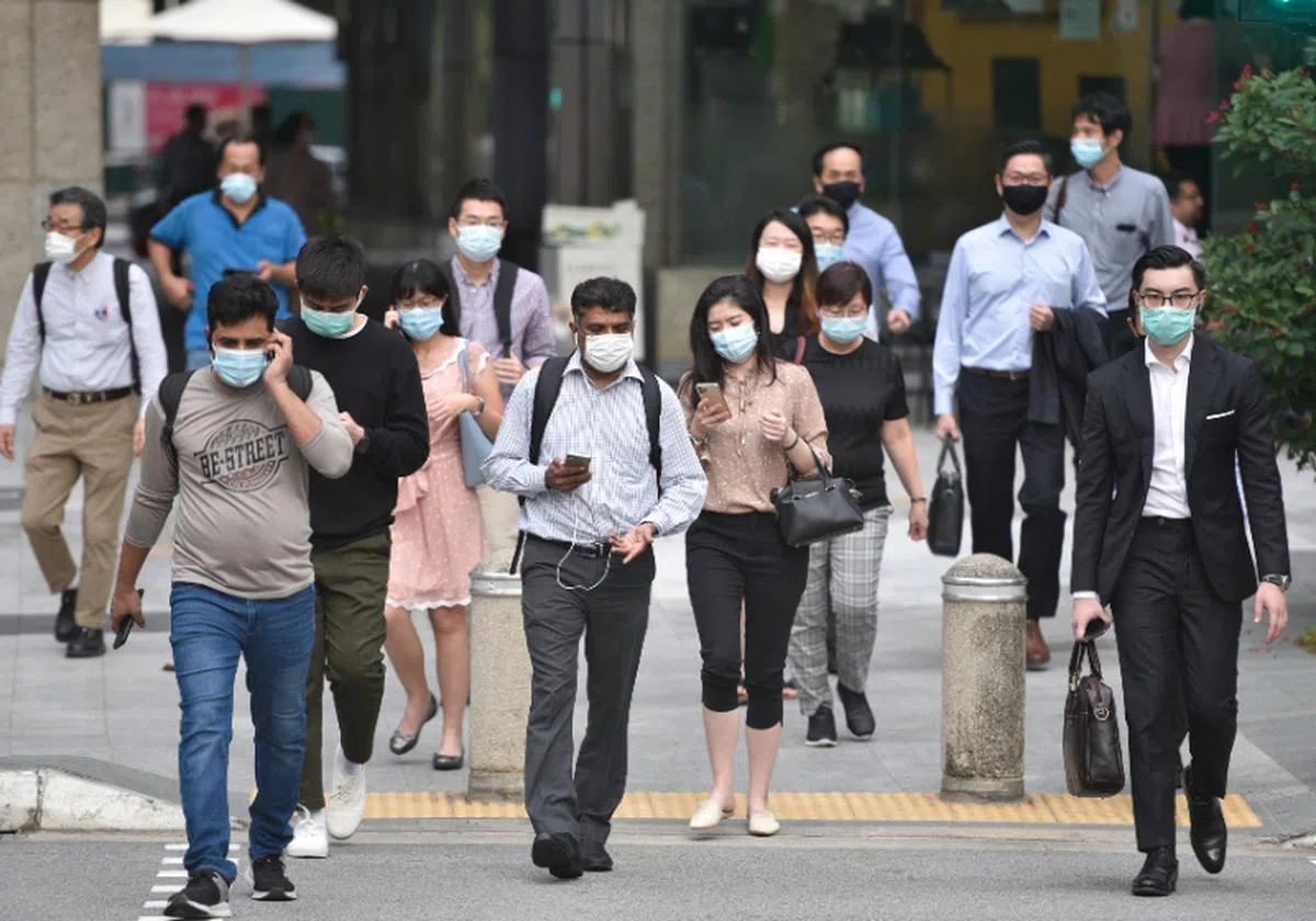  政府近年来大幅收紧外国人力政策，以保障本地人就业为优先。（海峡时报） 