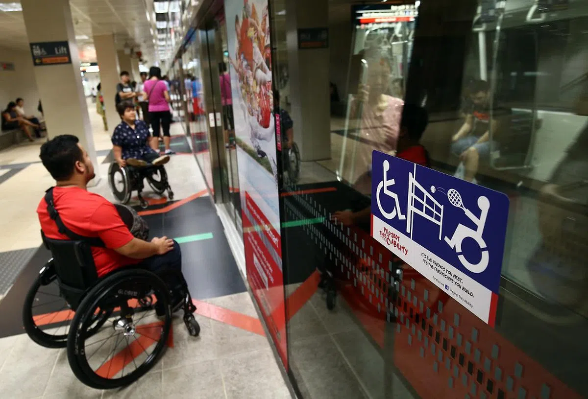 老龄化社会的出行问题需要一个更细心更全面的解决方案。（联合早报）