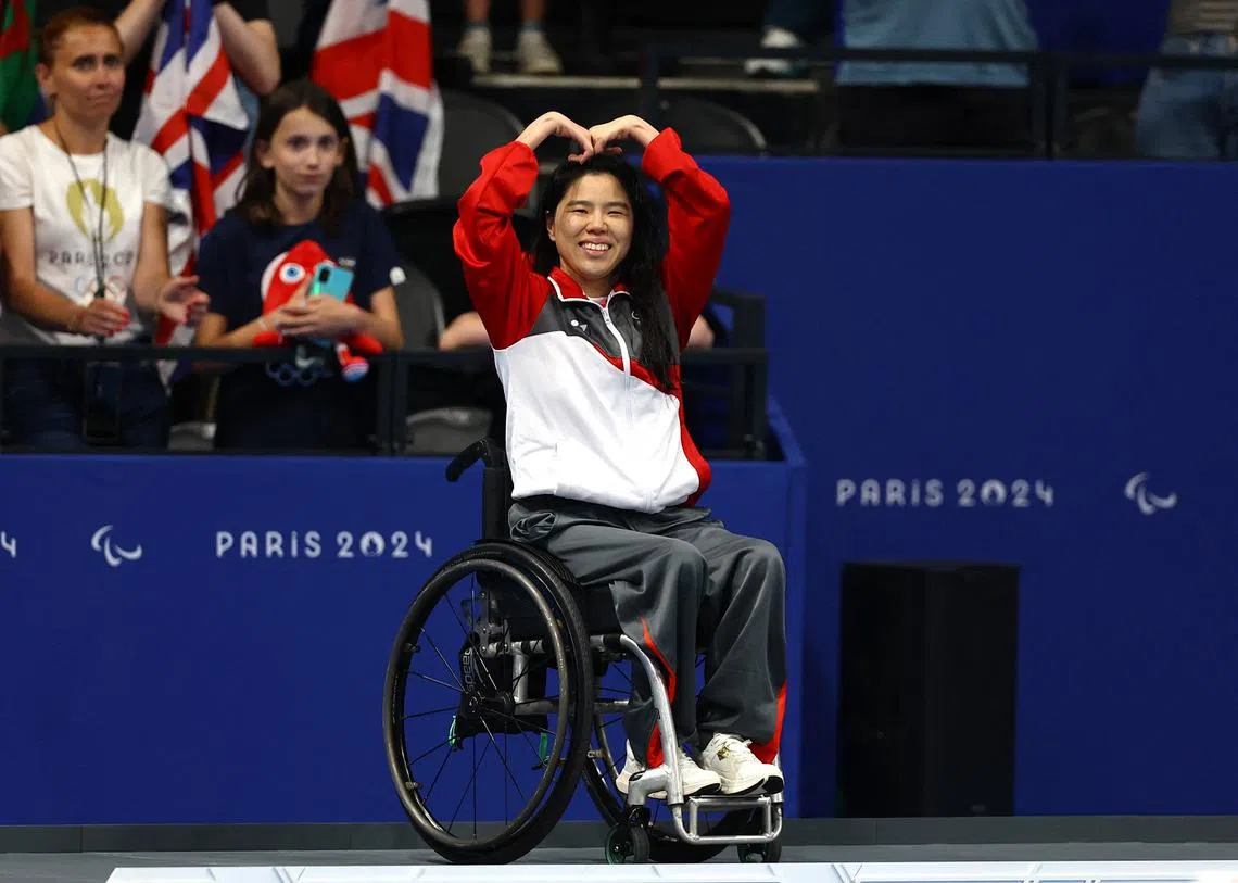 2024年巴黎残奥会首个比赛日，32岁的泳将叶品秀以2分21秒73的成绩为新加坡夺下此届残奥会的第一面金牌。（路透社）