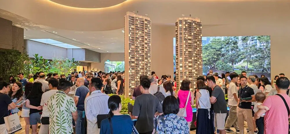 超过7000人前往瑞河豪苑的预览参观示范单位。