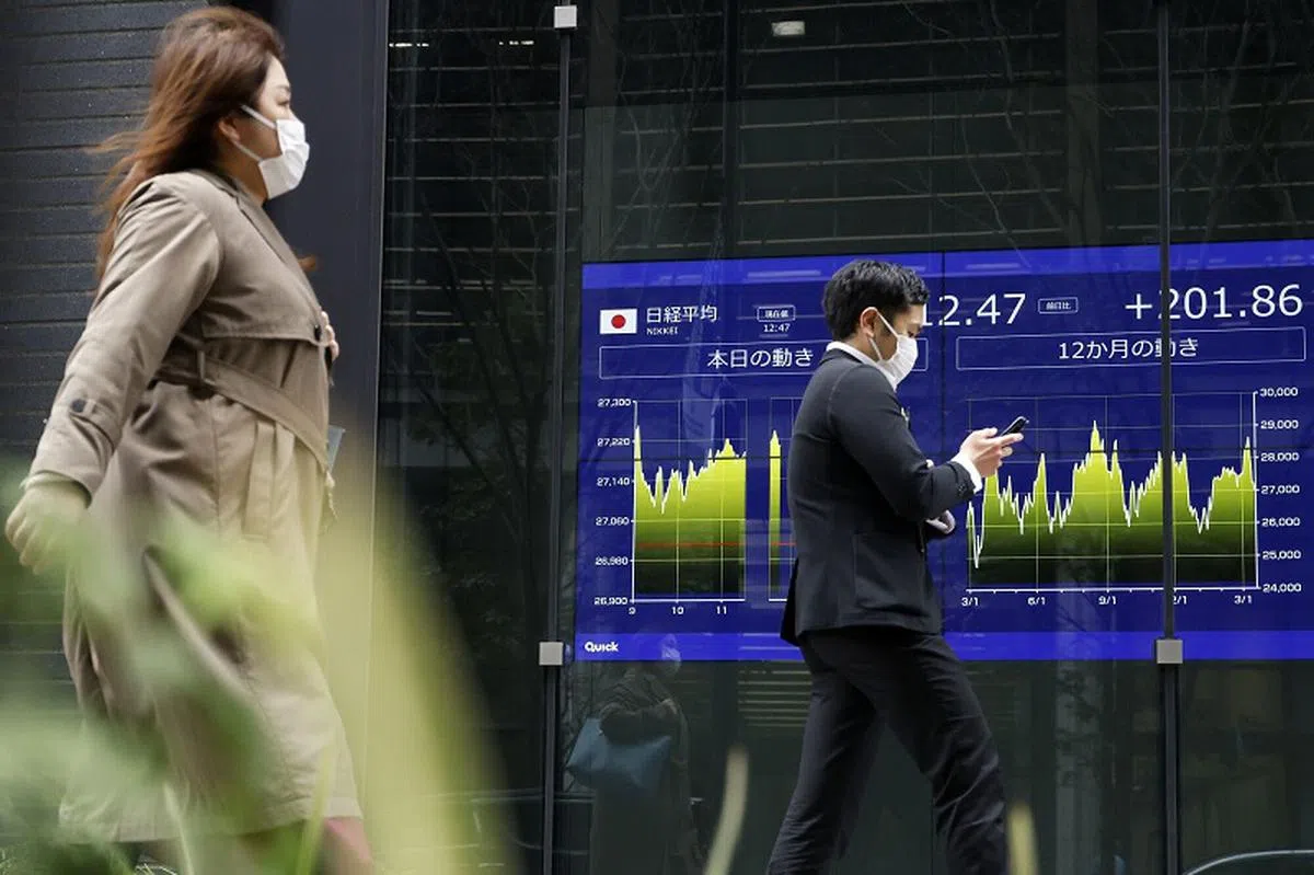 日本人民缺乏睡眠，导致国家亏损1380亿美元。（彭博社）