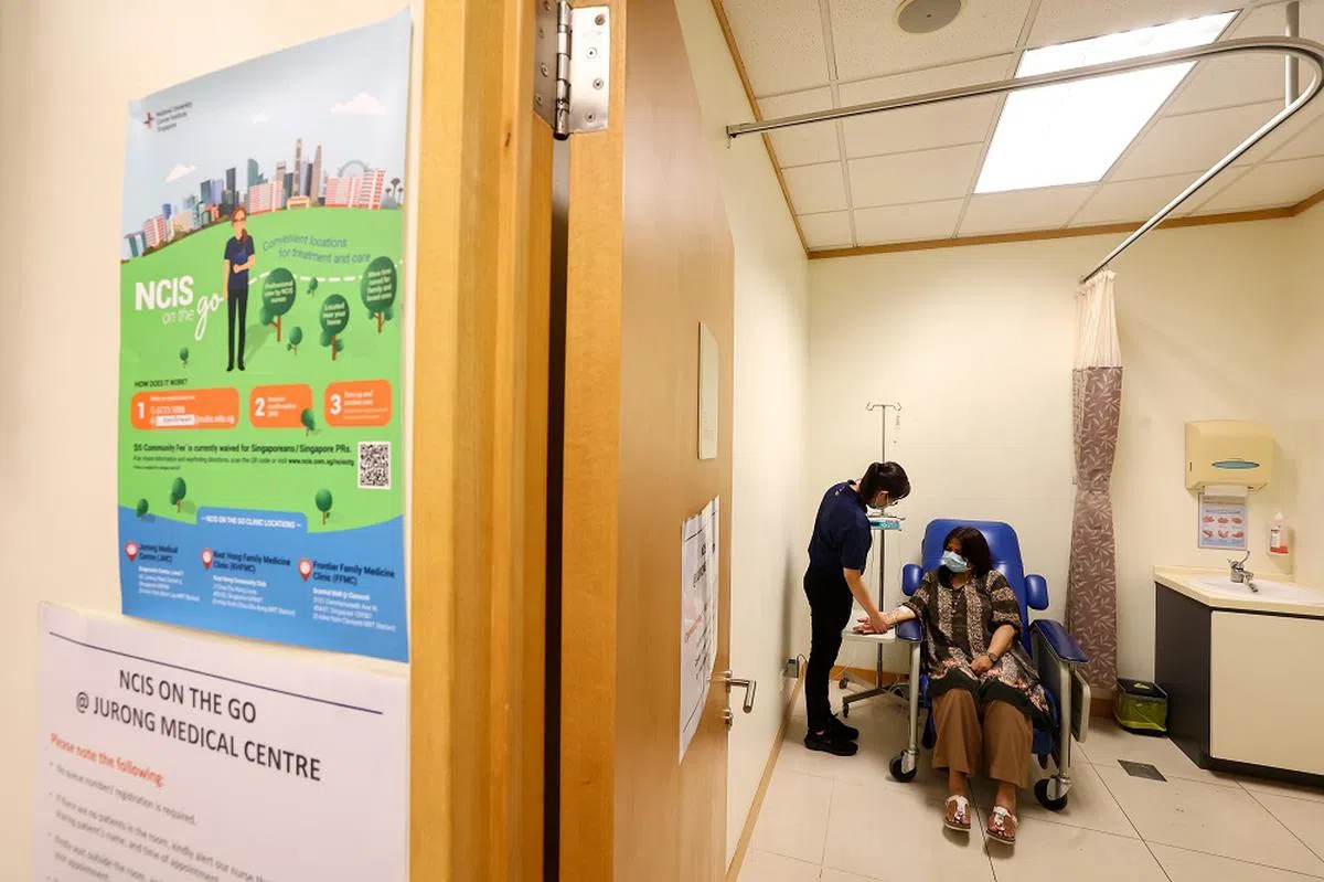 乳癌患者可在国大癌症中心的社区诊所接受“补骨针”注射，整个过程只需15分钟。（联合早报）