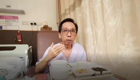 在本地老字号粤菜餐馆亚洲金阁（Asia Grand）担任副总经理的周浩鹏。（侯佩瑜拍摄）