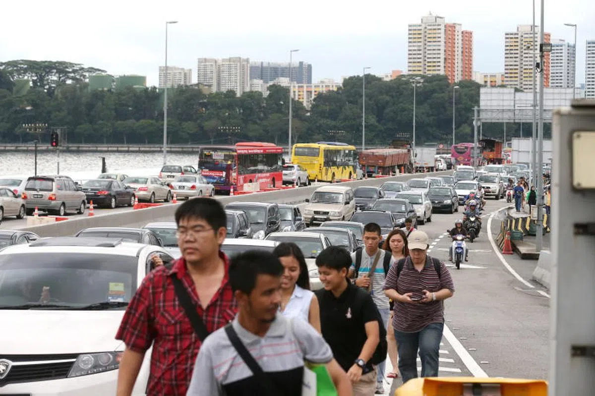 疫情暴发前的新柔长堤。（联合早报）