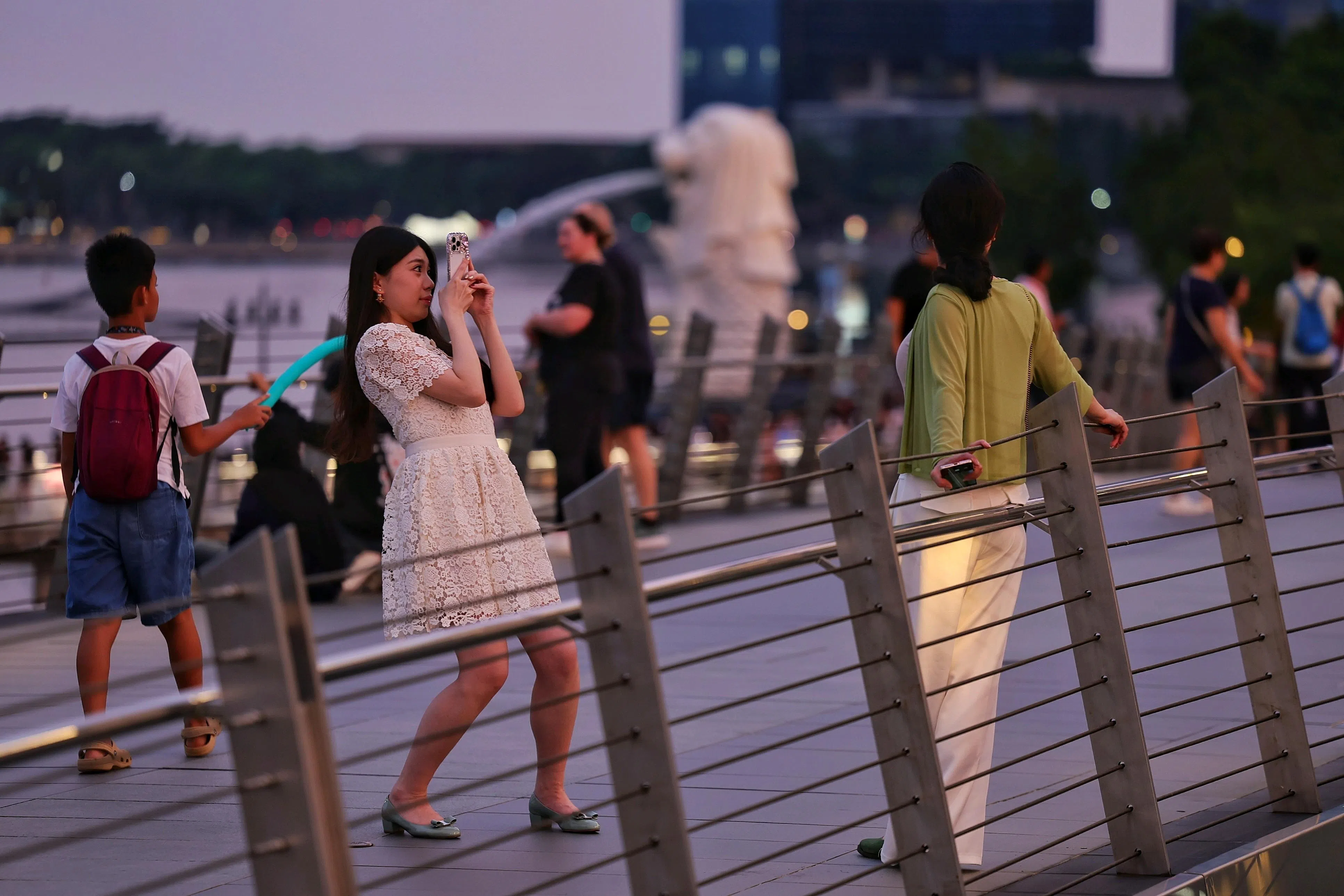 新加坡鱼尾狮公园每天都接待来自世界各地的游客。