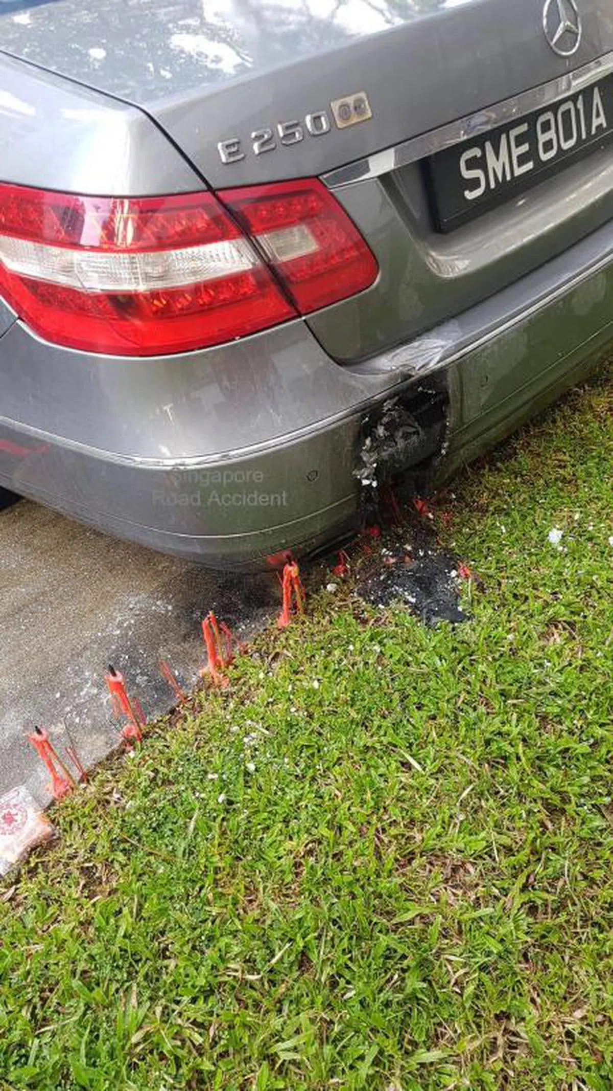  （Singapore Road Accident面簿） 