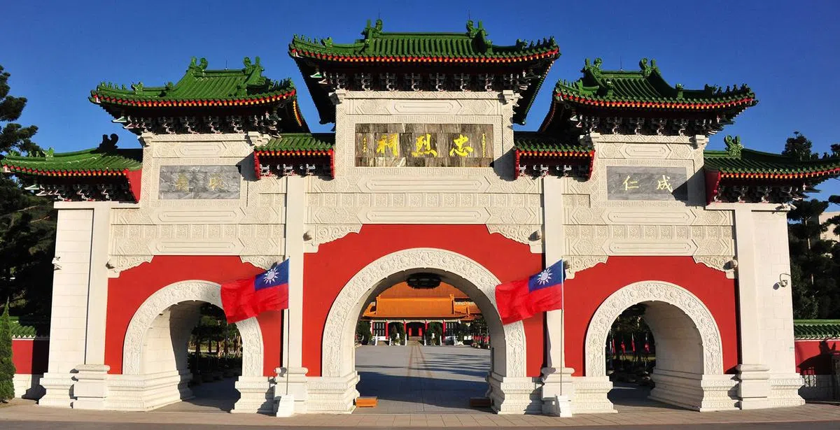  位于台北圆山的国民革命忠烈祠，由中央政府负责，纪念为国捐躯的军人、警察和普通人民。（互联网） 
