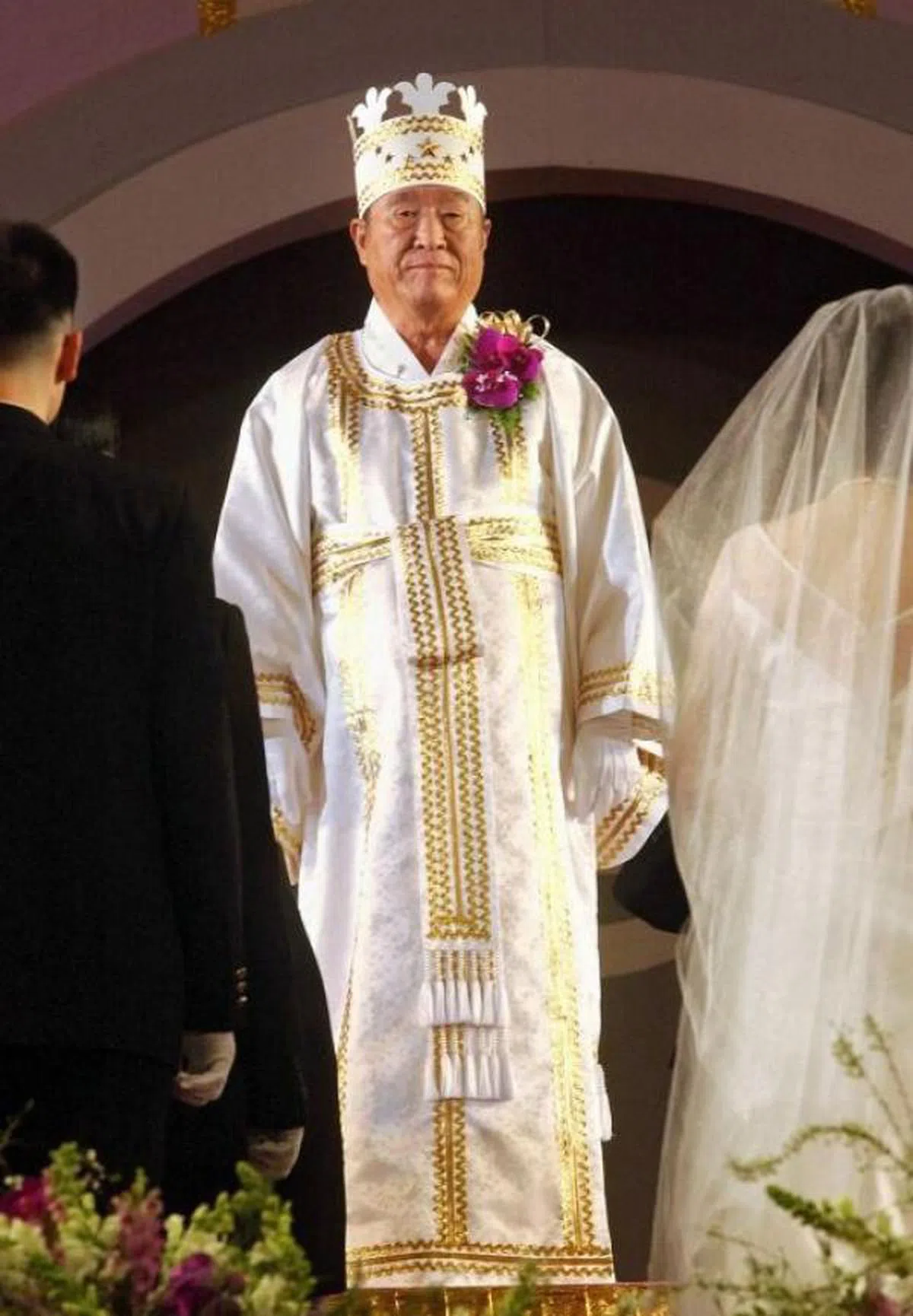 韩国统一教教主文鲜明2002年主持集体结婚。文鲜明2012年9月初在韩国逝世，享年92岁。（法新社）
