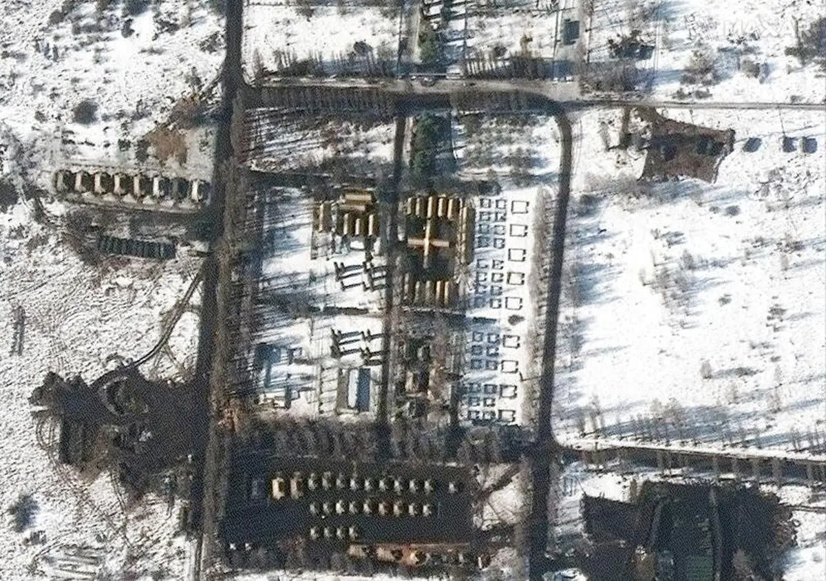 卫星图像图显示，2022年2月21日，位于俄乌边境别尔哥罗德 （Belgorod）别尔哥罗德的俄军战地医院和军队部署。（路透社）