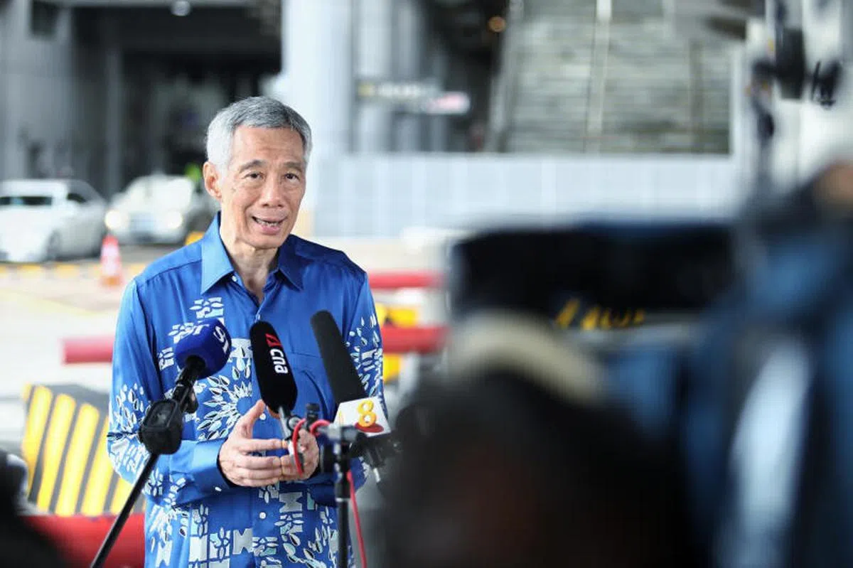  李显龙总理接受媒体访问。（联合晚报） 