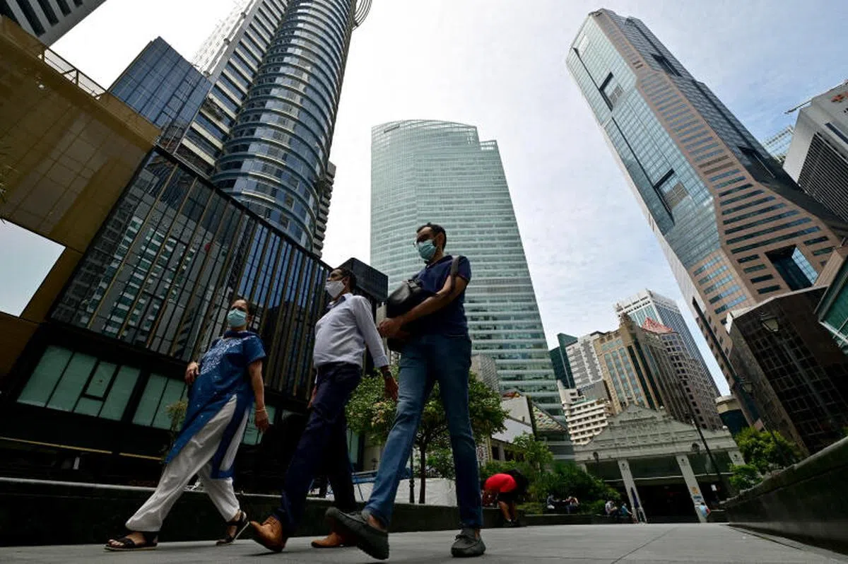 各企业为留住人才，各出妙招。（海峡时报）