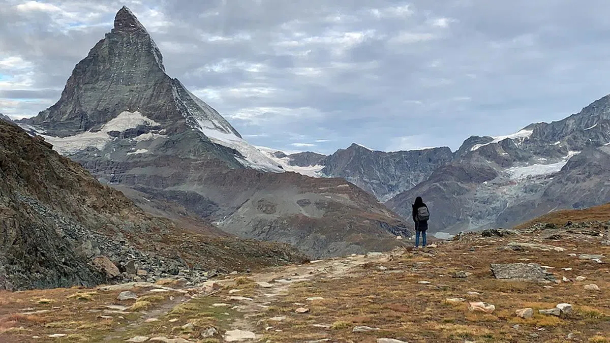 瑞士等地的滑雪度假村，鼓励旅客把装备留在家，直接到度假村租用装备。（海峡时报）