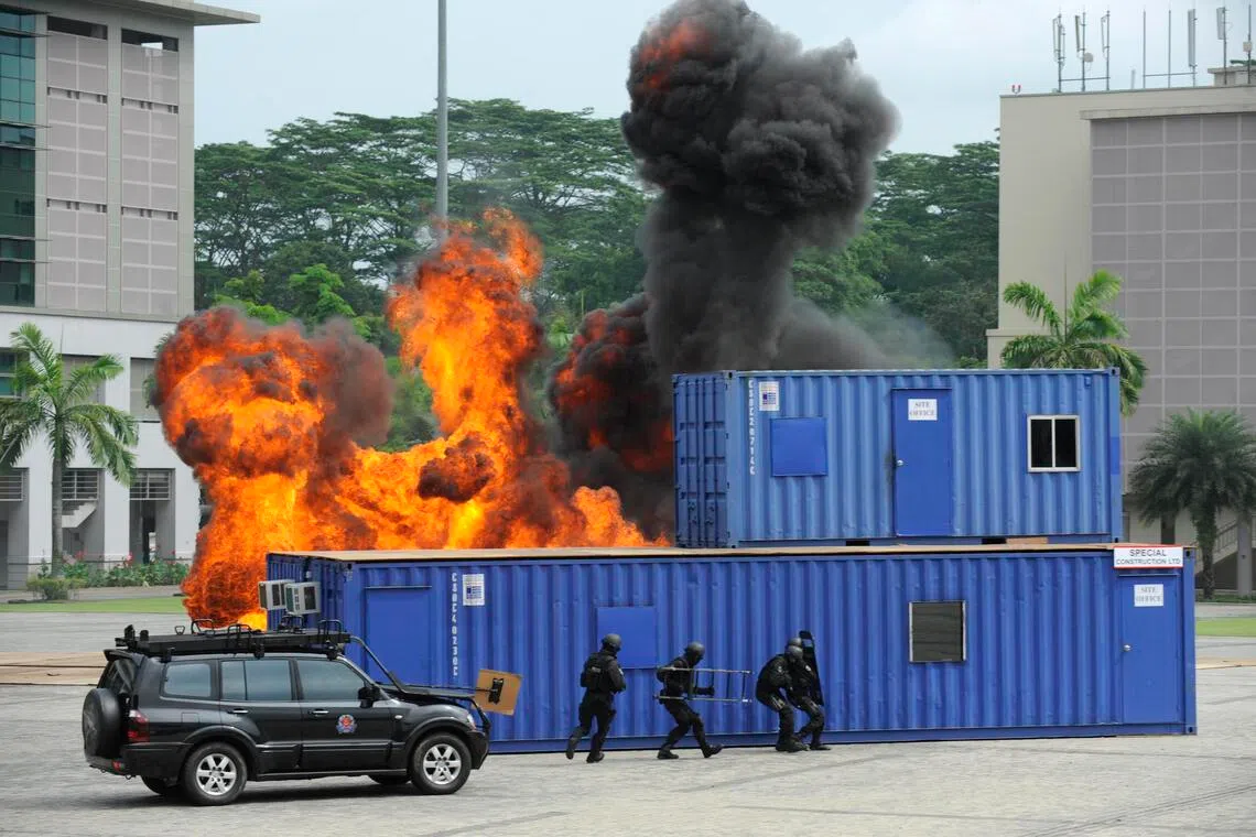 拯救遭挟持的人质演习。