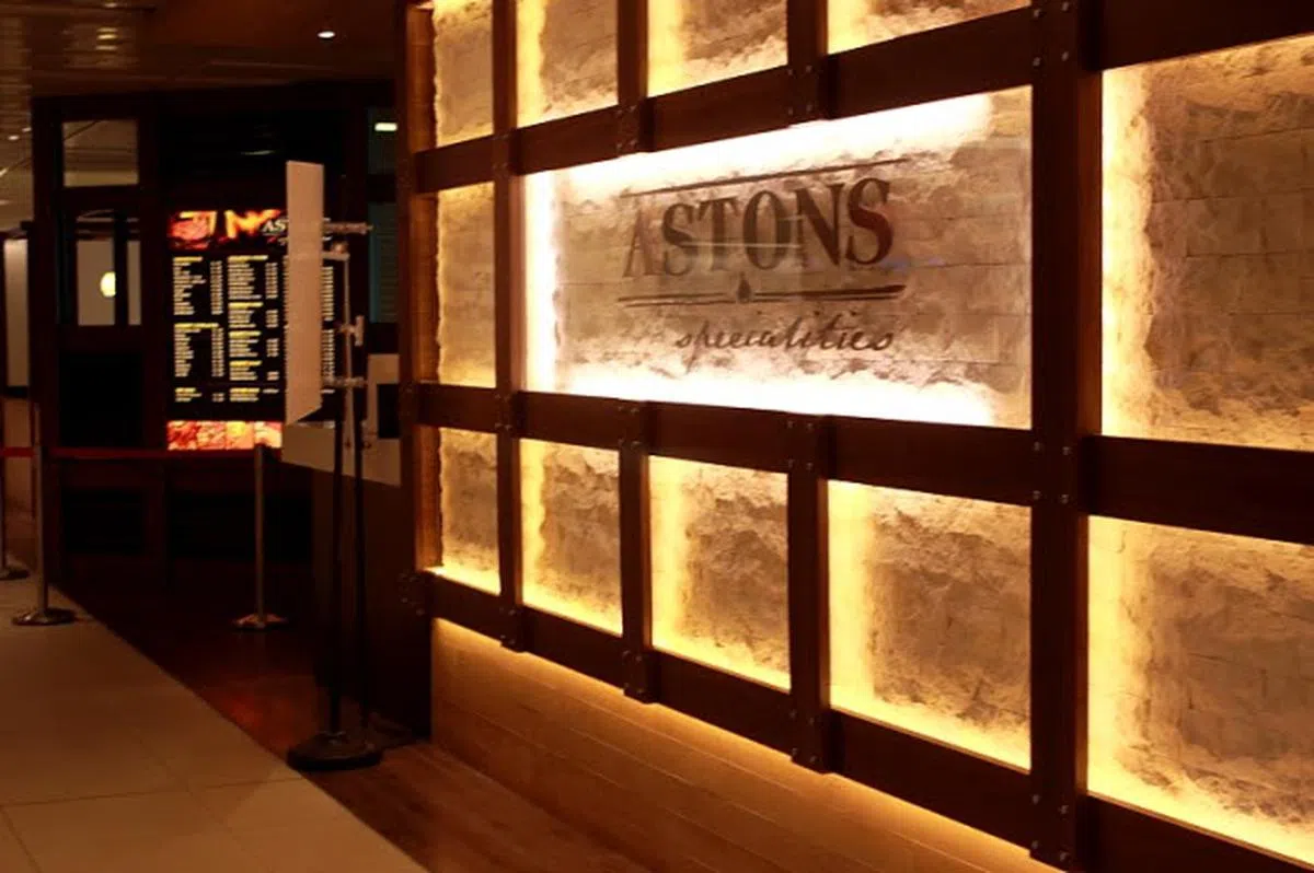  Astons。（互联网） 