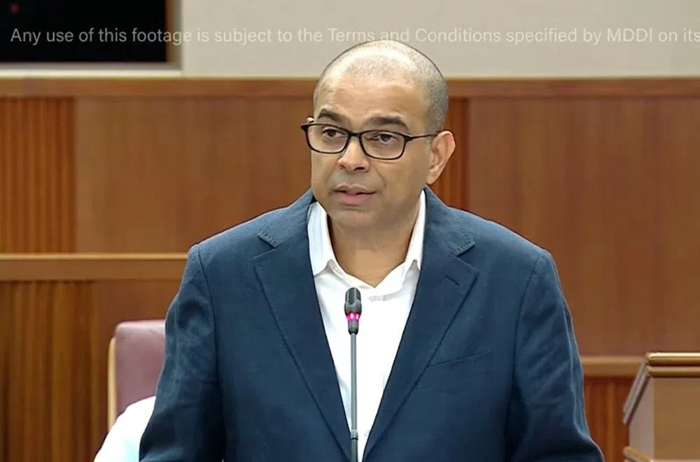 教育部兼永续发展与环境部高级政务部长普杰立医生。