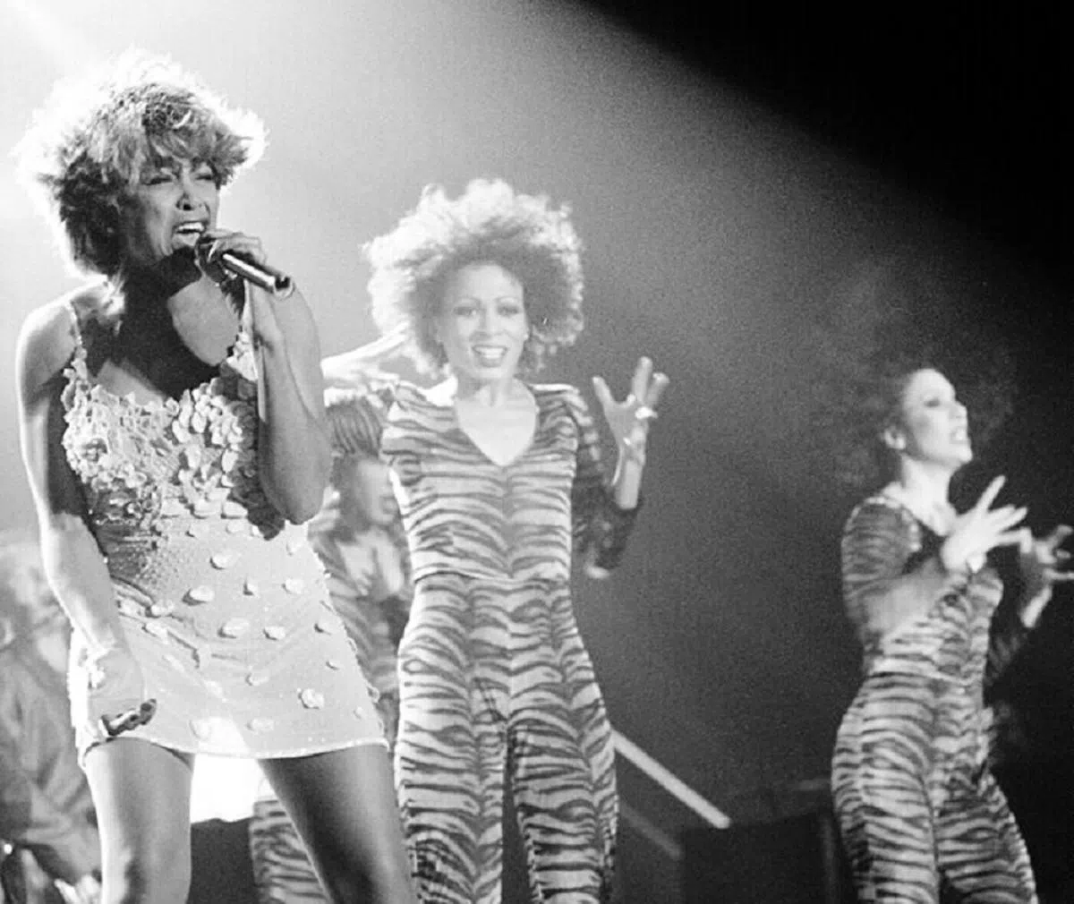 蒂娜特纳于2005年在新加坡室内体育馆举办演唱会。（海峡时报档案照）