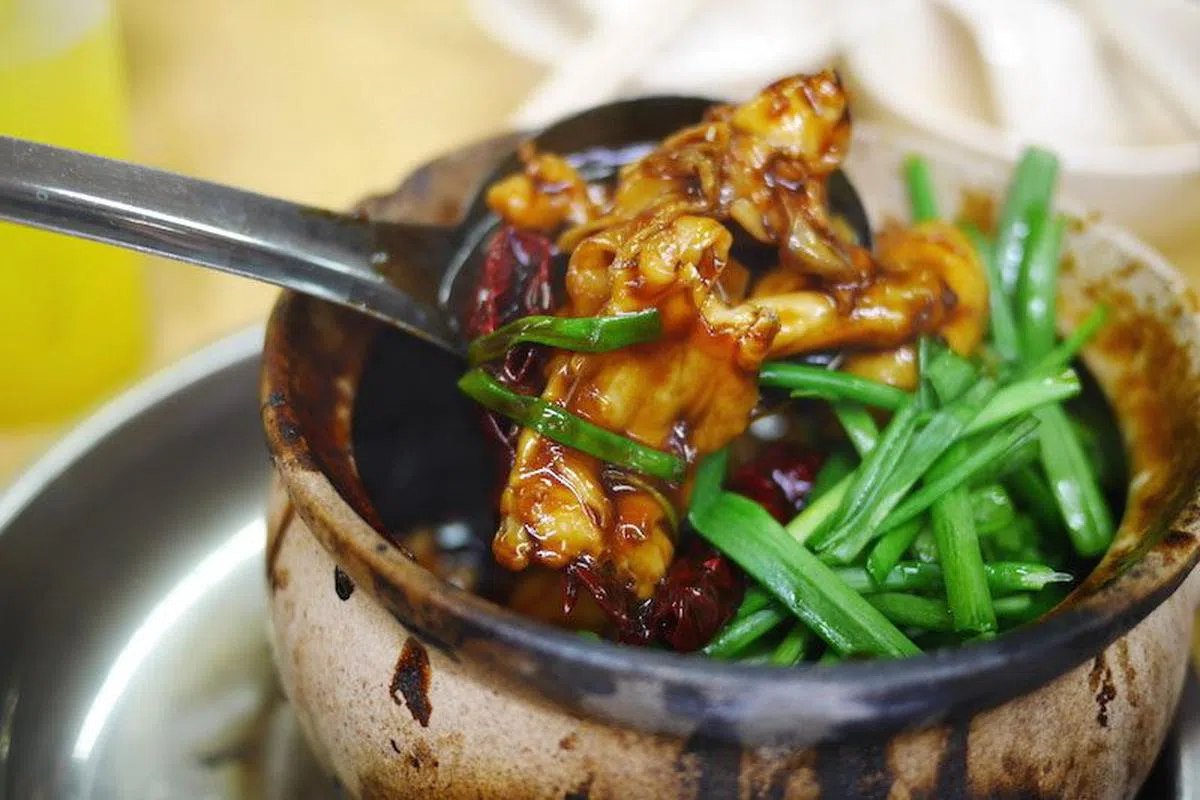  招牌菜：宫保田鸡（8元） 