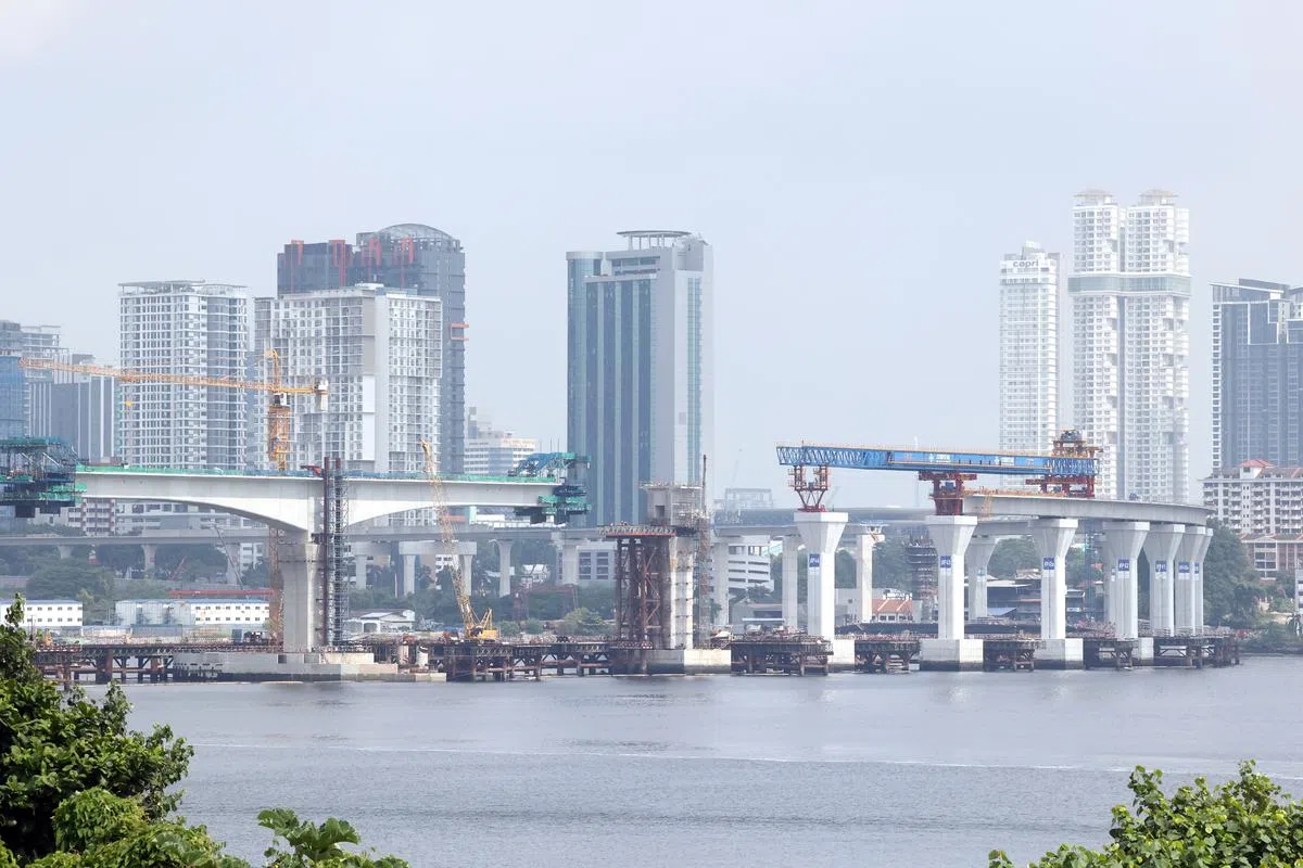 柔佛州政府计划加强当地公共交通网，并与即将在2026年通车的新柔地铁系统进行整合。（联合早报）