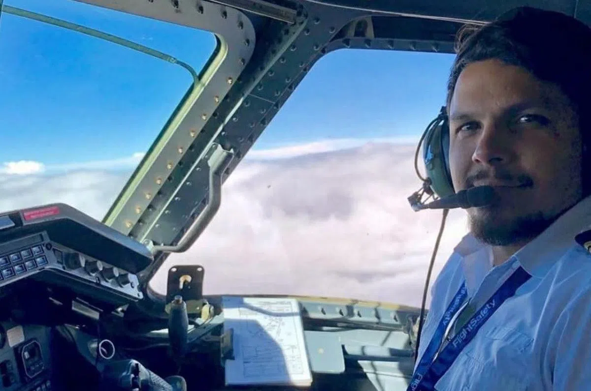  有2400小时飞行经验的塞纳。（NSC Total） 