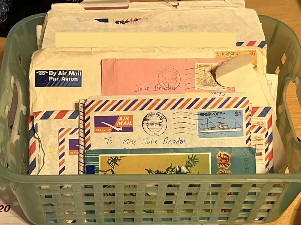 Cheng写给她的34封信。（Julie Kelly）