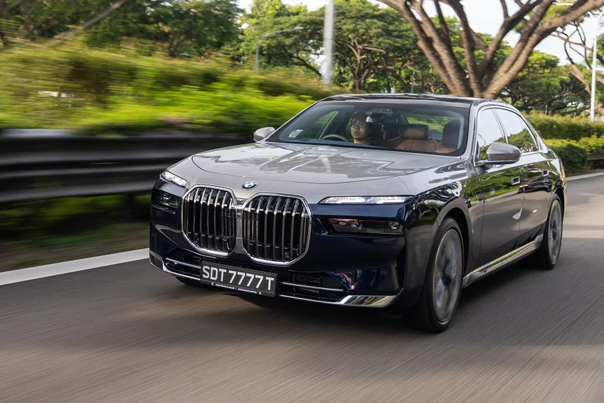 对部分新加坡人来说，开名车是一种身份象征。（BMW Asia）