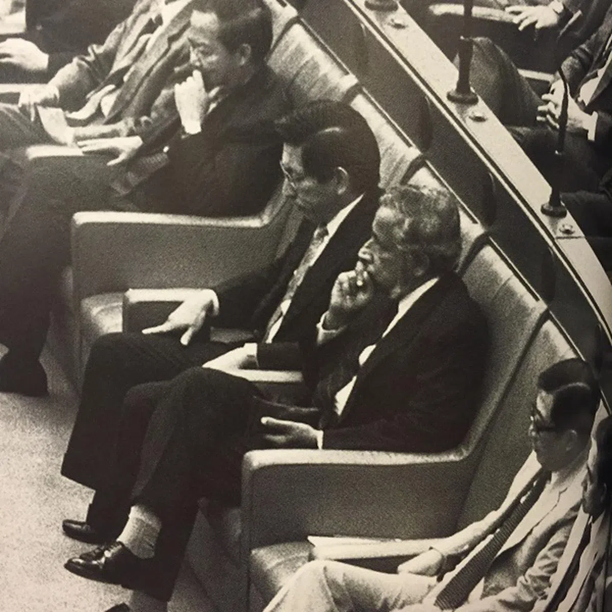  詹时中当年在国会的座位，就在工人党前秘书长惹耶勒南的隔壁。（互联网） 