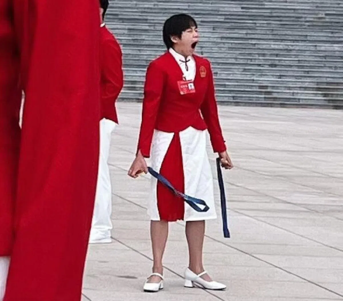 全红婵打哈欠被意外捕捉。（互联网）