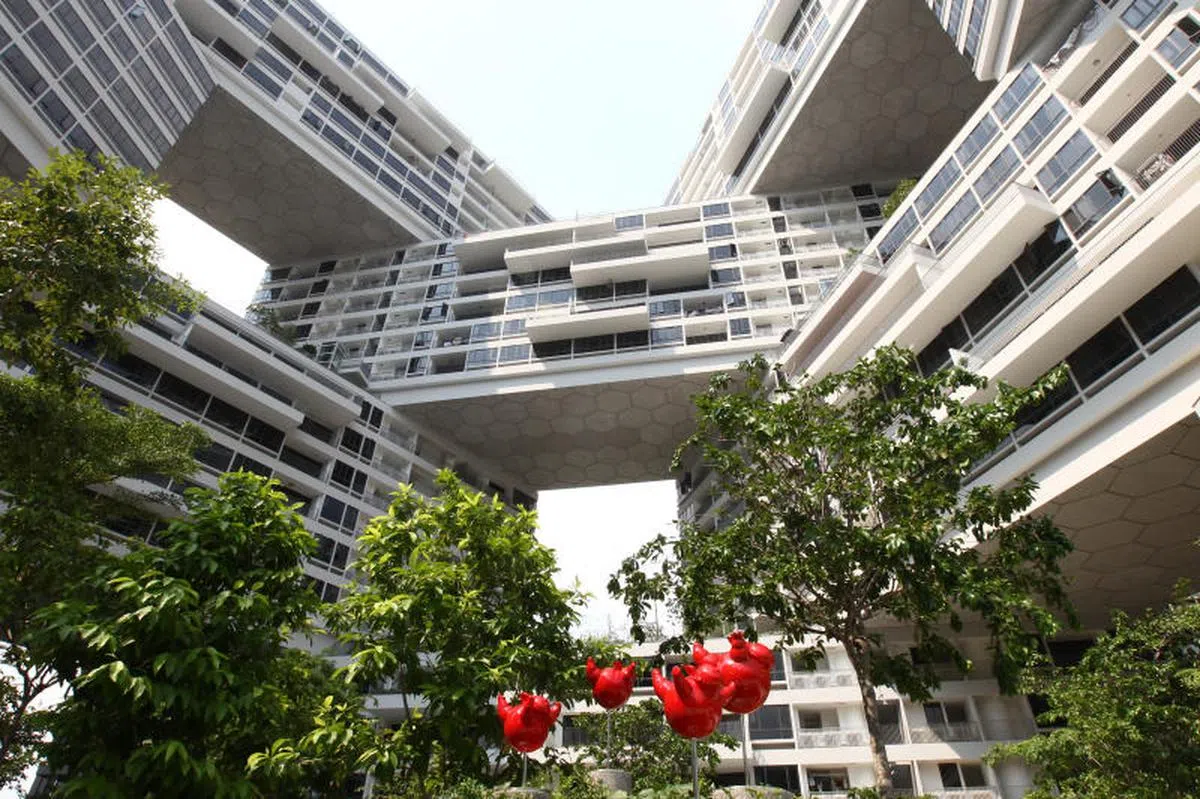  位于德普路（Depot Road）的公寓翠城新景（The Interlace）。（联合早报） 