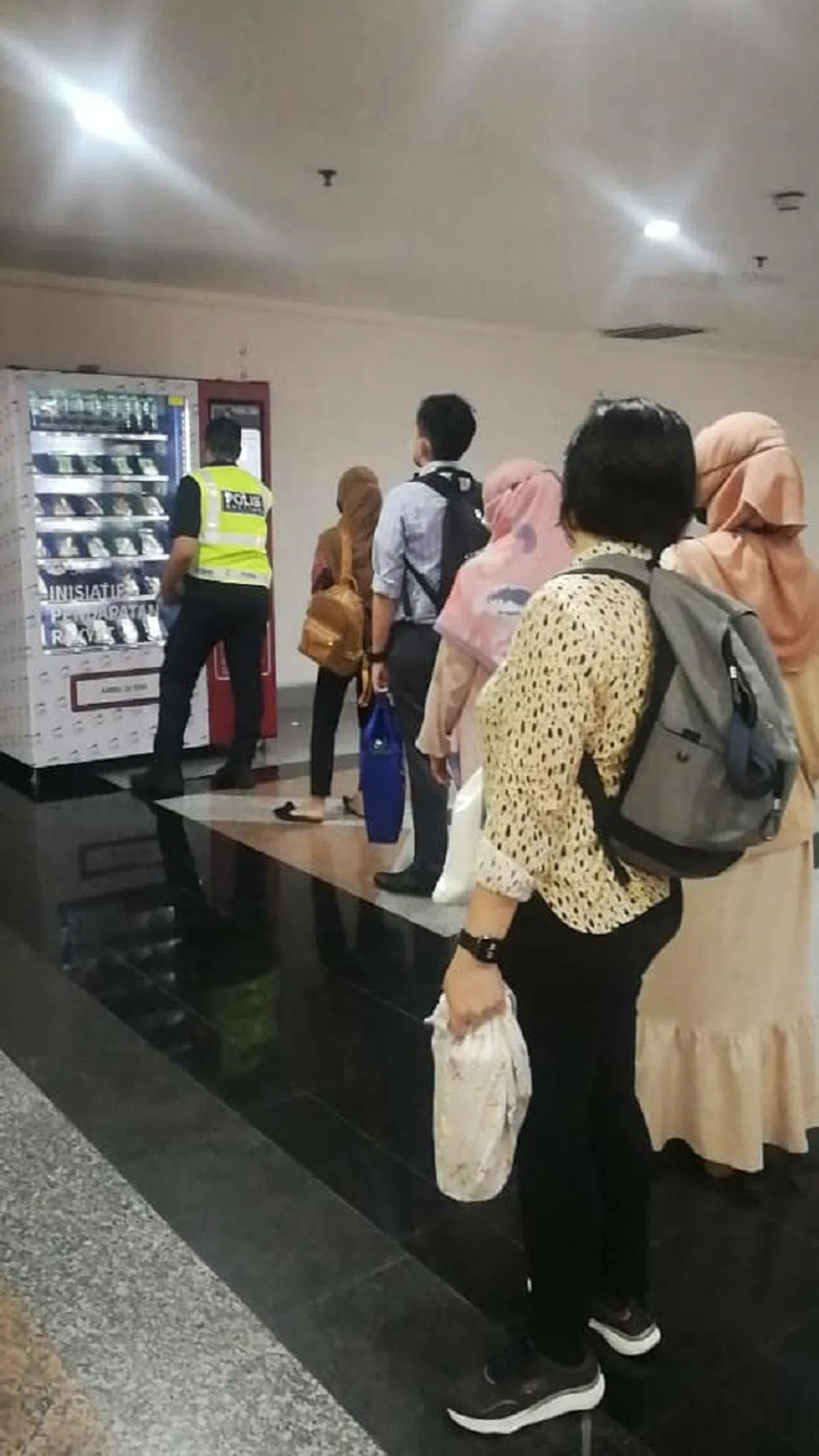 配合食品企业家倡议，马国望能在年底前设置5000台机器。（网民Amirudin Ahmad提供）