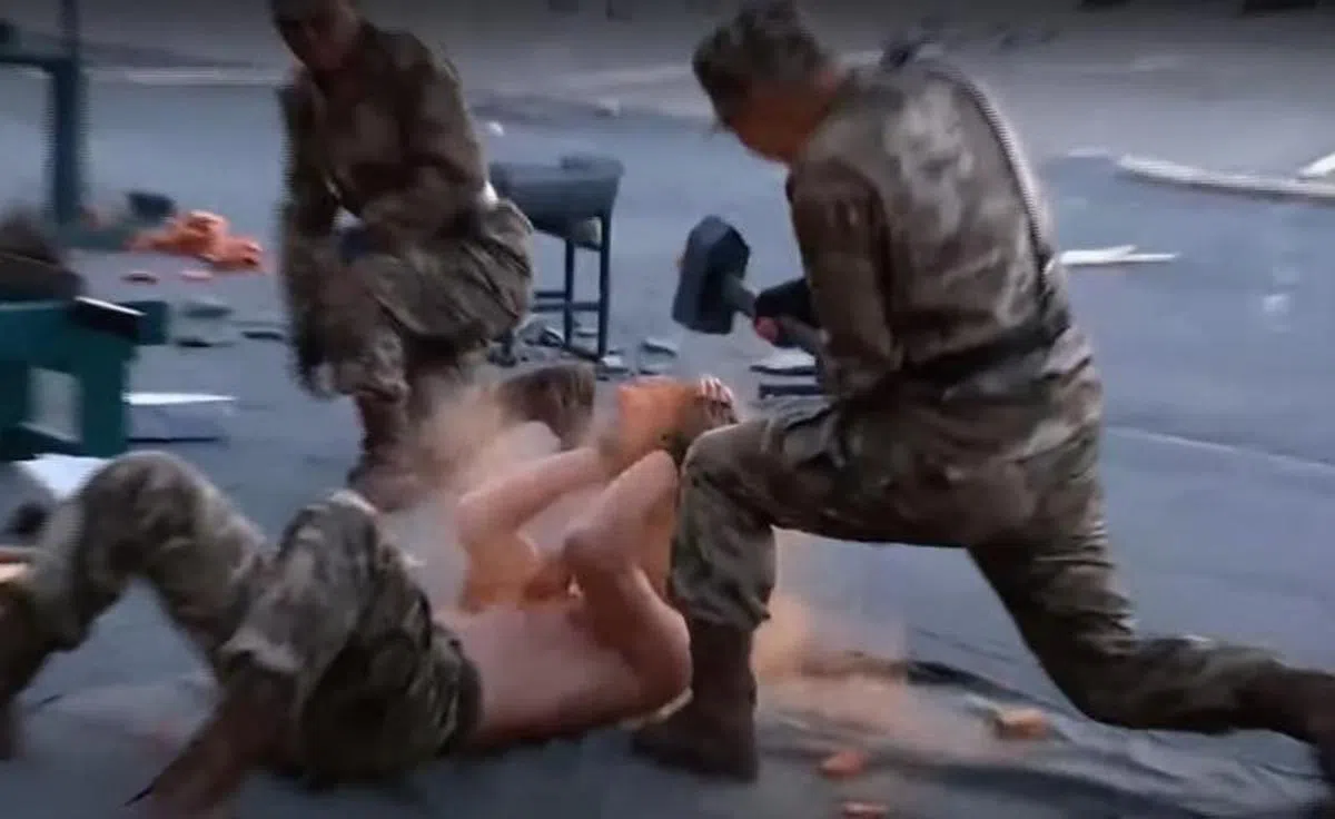 胸口碎大石不够看的话，头部碎砖块也是小菜一碟。