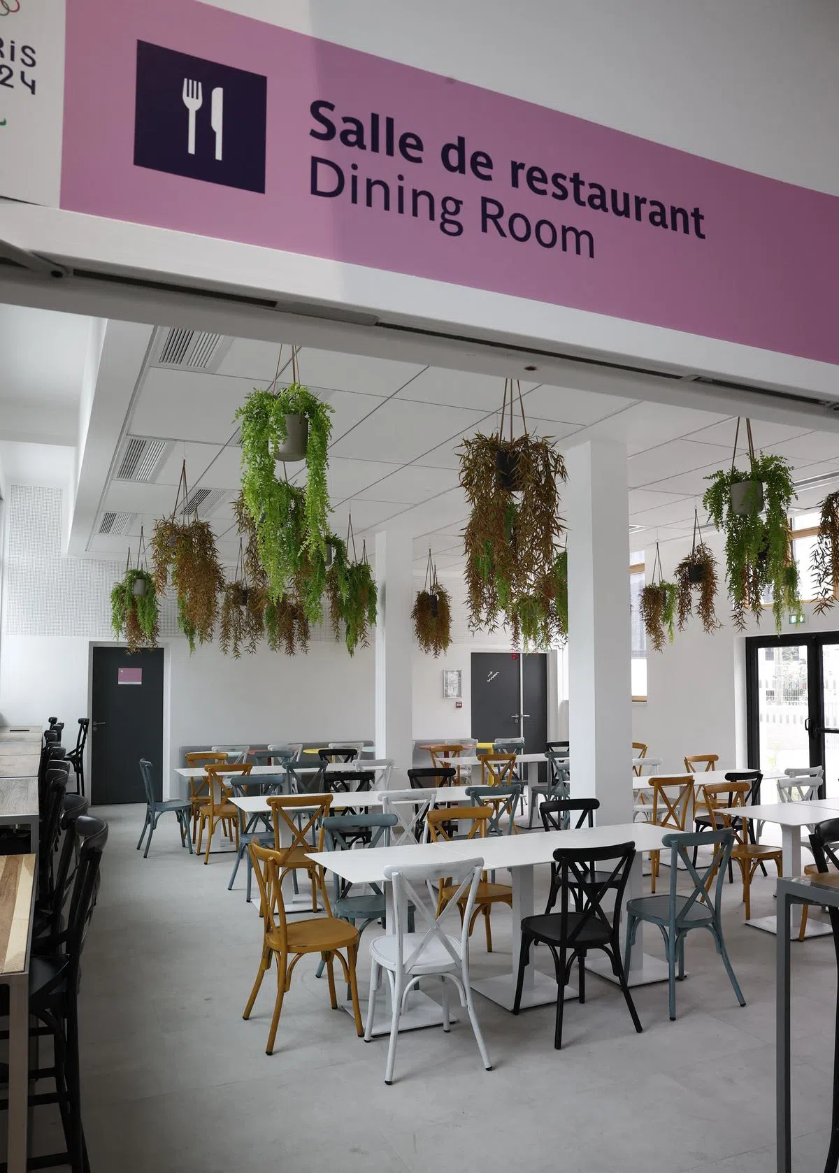 选手村用餐区一隅。（路透社）