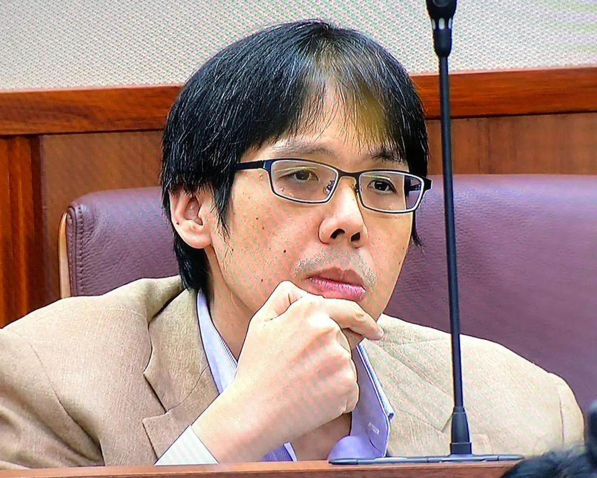  特斯拉询问，长期来说政府的津贴比例目标是多少。（国会视频截图） 