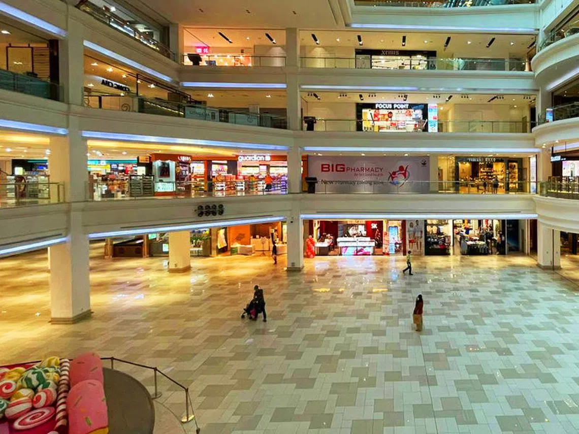 新马陆路边境重开，新山商场空荡荡的景况有望成为历史。（联合早报）