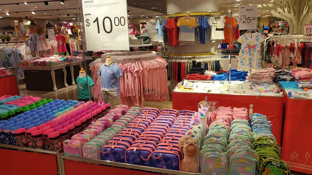  （Singapore Atrium Sale面簿） 