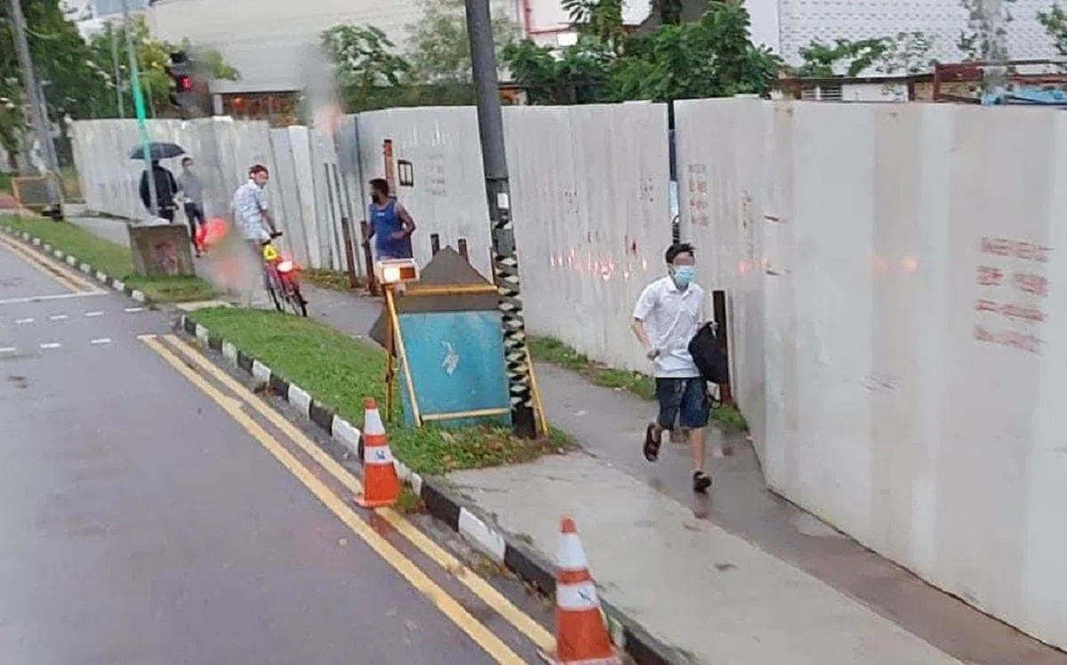 2024年2月初，女皇镇一带发生一起持刀伤人案，受害者包括一名六岁女孩。（互联网）