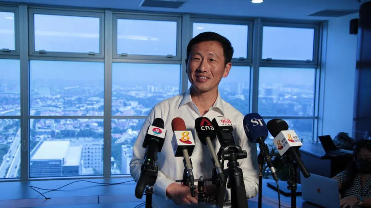  交通部长王乙康今午（26日）作出重启新港航空泡泡的宣布。（联合早报） 