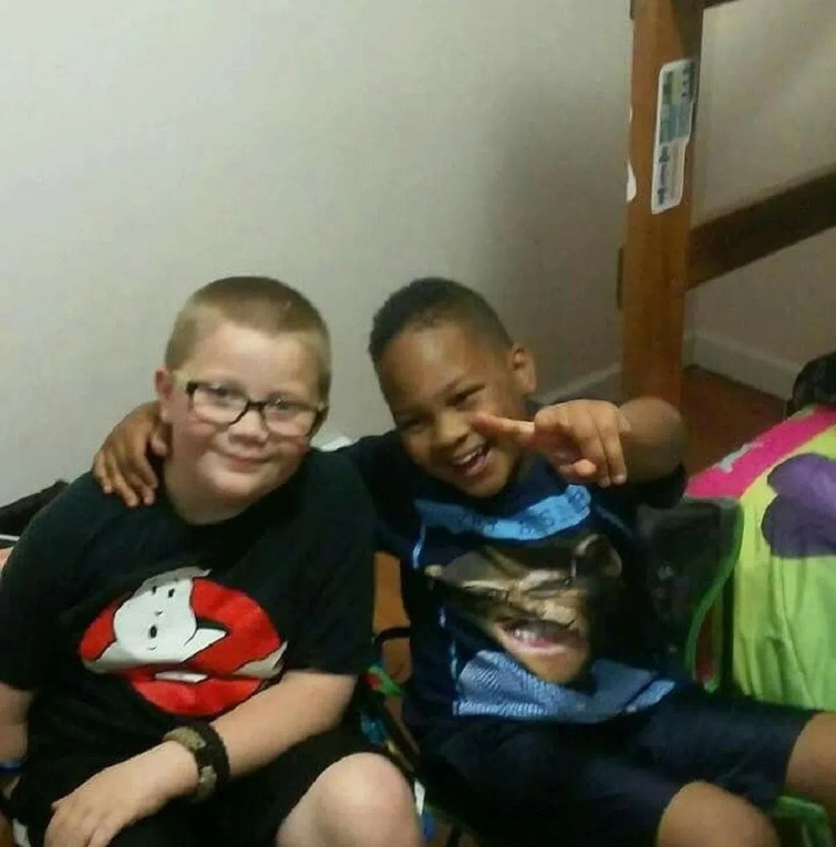  最好的朋友。（凯乐母亲Kristy摄） 