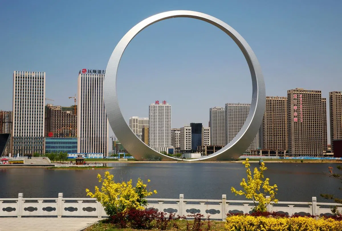  生命之环被网民戏称为外星人进入地球的入口（portal）。（互联网） 