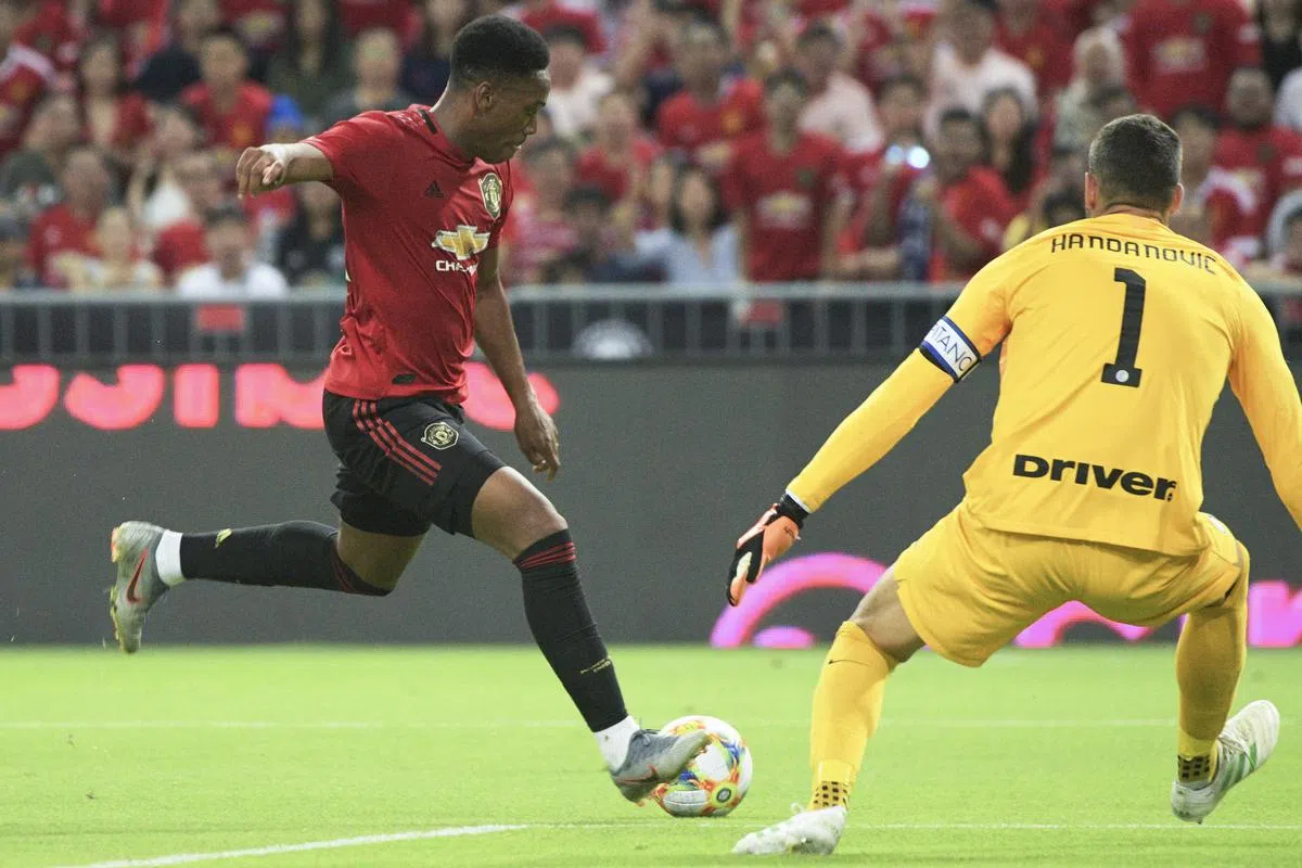  国际冠军杯新加坡站获得本国和来自其他东南亚国家的球迷热捧。（新华社） 