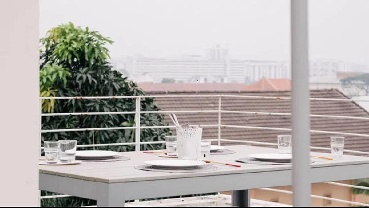 在住宅区经营私厨，必须避免干扰邻居，因此能招待的客人人数有限。（thehumblepit Instagram）